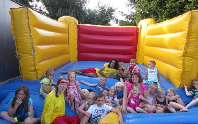 Cozy Mobile Home in Januv Dul With Swimming Pool