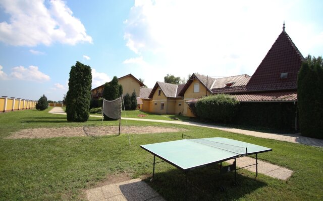 Piknik Holiday Village