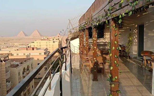 Pyramids High View Inn
