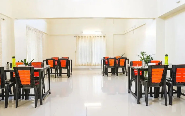 Fabhotel Majestic Luxurious