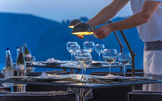 Canaves Oia Suites - Small Luxury Hotels of the World