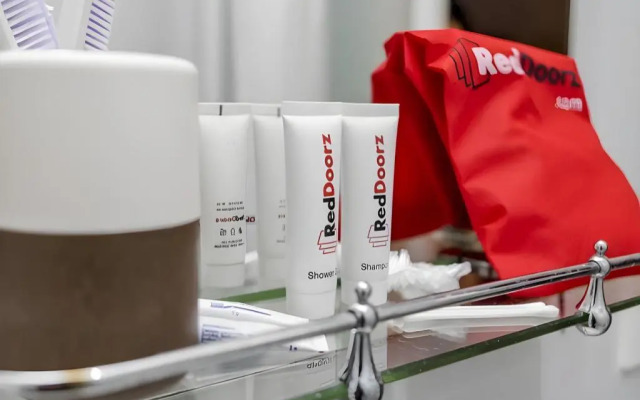 Reddoorz near Gajah Mada Plaza 2