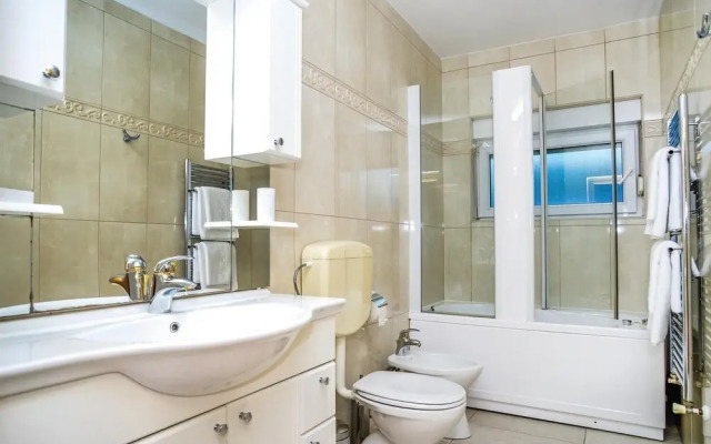 Stunning Home in Makarska with Hot Tub, Sauna & 9 Bedrooms