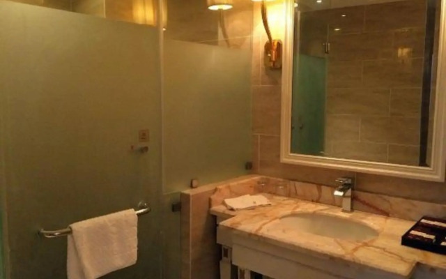 Jinlong Hotel