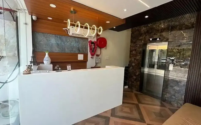 FabHotel Prakash