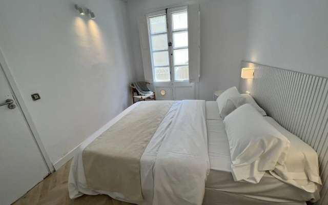 The Mo House Gotic