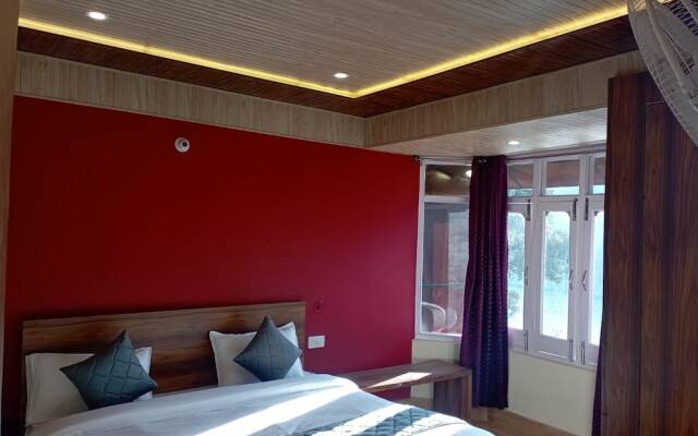 Goroomgo GP Mall Road Nainital