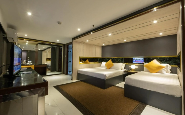 Star Plaza Hotel