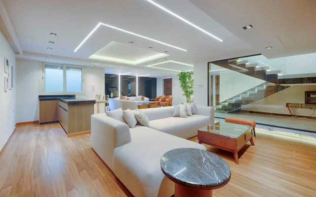 Vesta - Luxury Villa - 3BR - CFC II