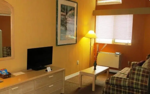 Riverside Resort & Conference Centre