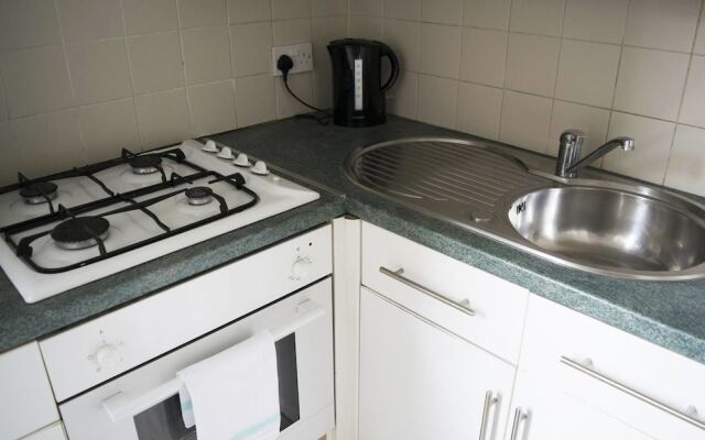 2BR Home Near Trendy Shoreditch, 6 Guests!