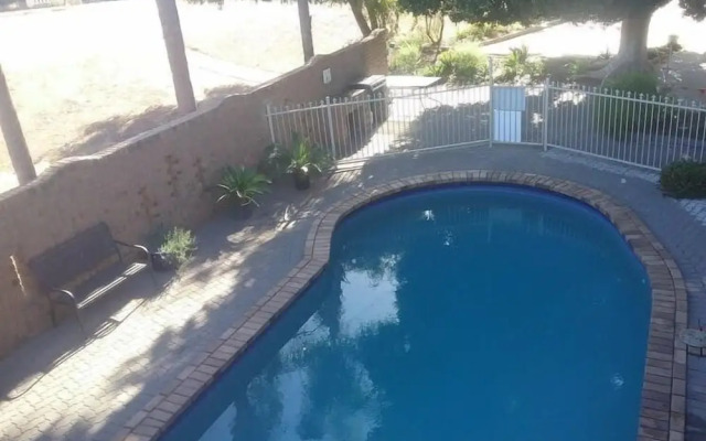 Darling Junction Motor Inn Wentworth