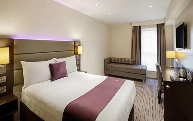 Premier Inn Watford Central