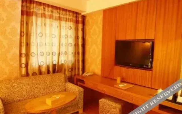 Universal House Haiyi Hotel