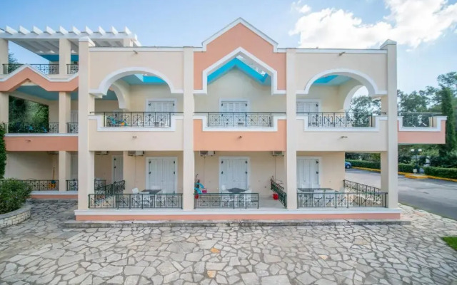 Saint Nicholas Beach Studio I