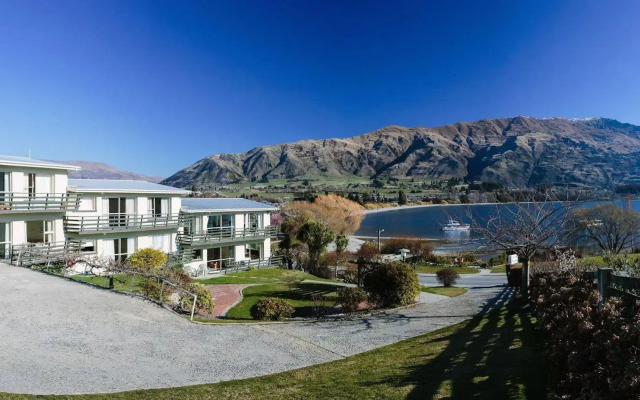 Panorama Court