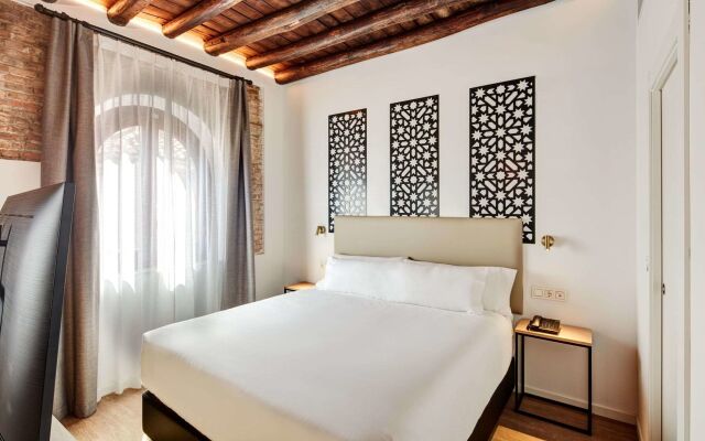 Sercotel Granada Suites