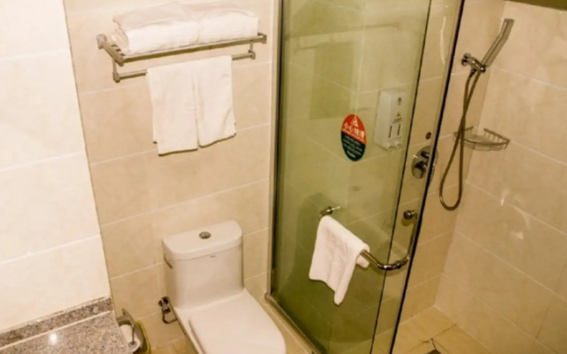 GreenTree Inn BoZhou WanBei Department Express Hotel