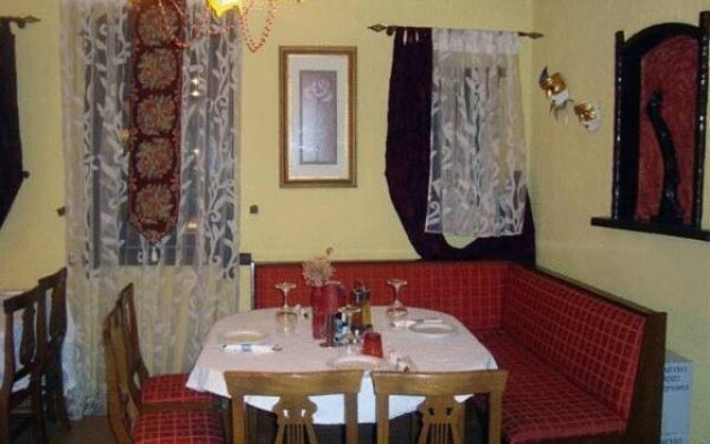 Greek House