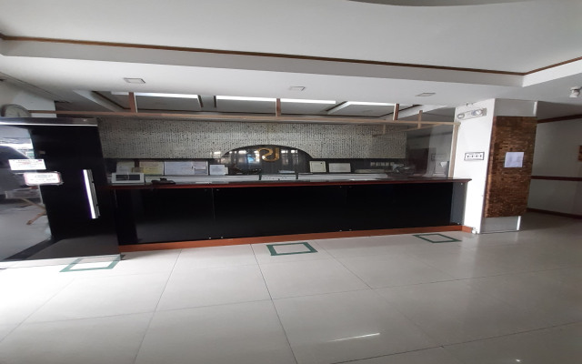 OYO 700 Pj Inn Hotel
