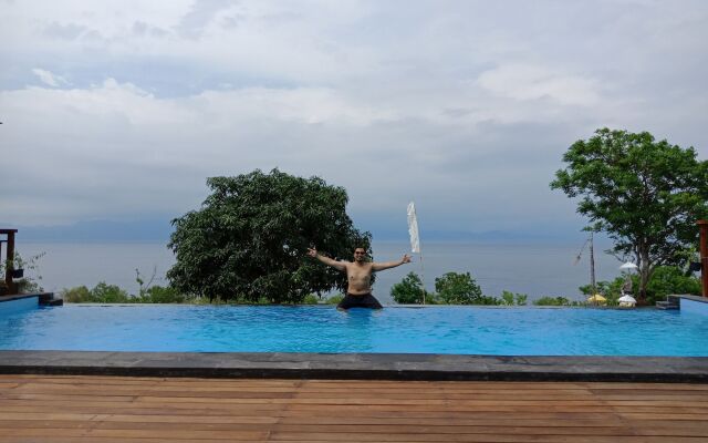 Bataran Garden Cottage