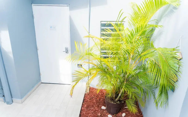 The Pelican Poshtel