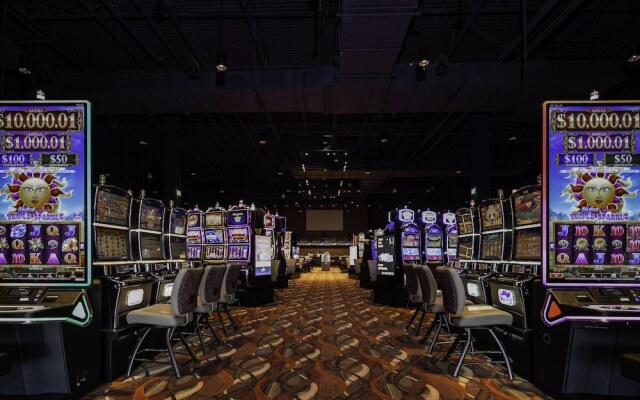 Cahuilla Casino Hotel