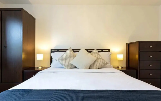 Bright 1 Bedroom Apartment Near London Bridge With Balcony