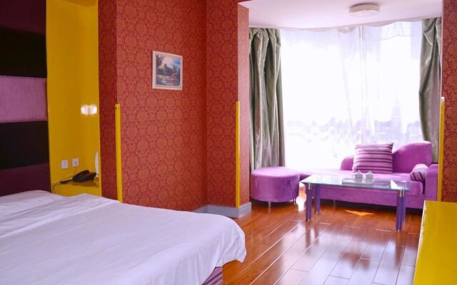 Shiyan Spring Fashion Hotel