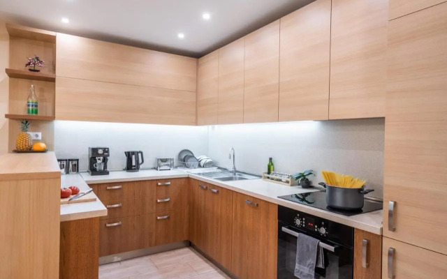 Sofia Day and Night Apartment