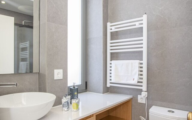 Liiiving in Porto - Design Bright House