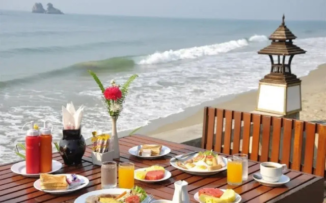 Mercure Rayong Lomtalay Villas N Resort