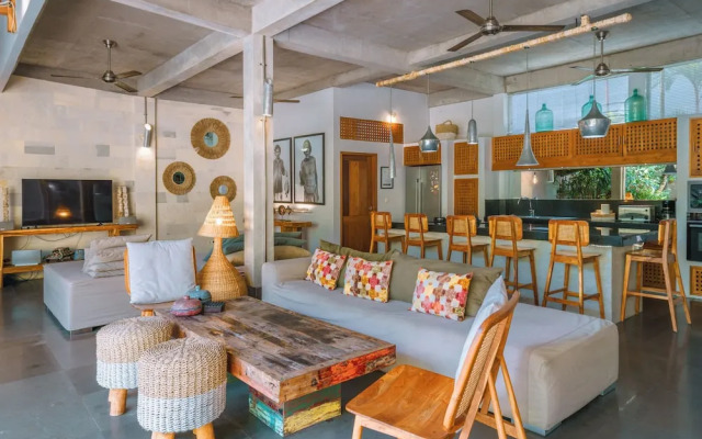 Villa Teman-Luxury 4BR Villa in Seminyak