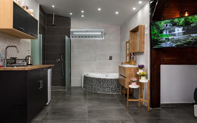 Kinneret Lodging
