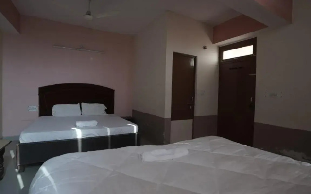 Hotel Mohan by OYO Rooms