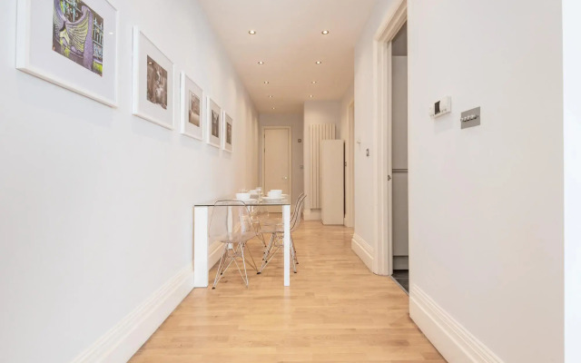 Stunning Home Near Earl s Court