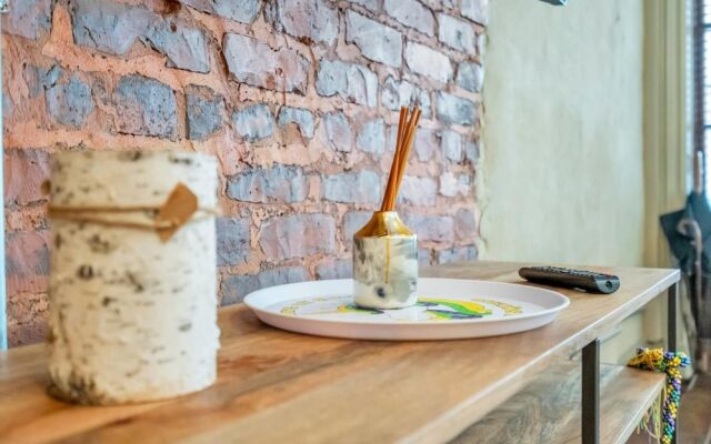 Spacious Sazerac Sanctuary