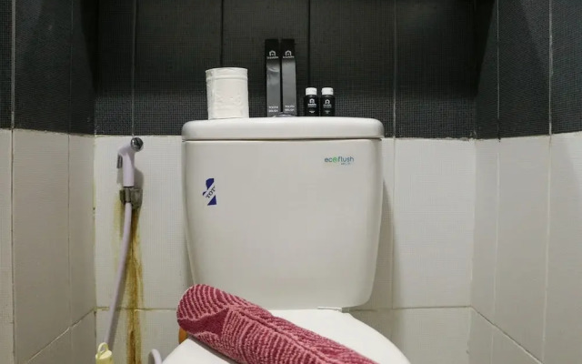 Cozy And Simply Studio At Cinere Bellevue Suites Apartment