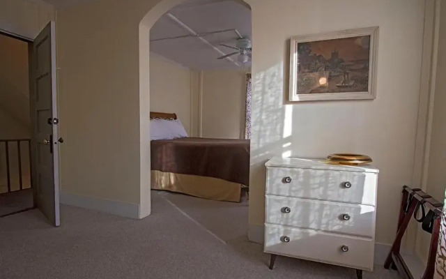 The Woodbine Inn