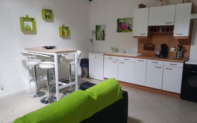 Maisonnette a la Campagne (Adults Only)