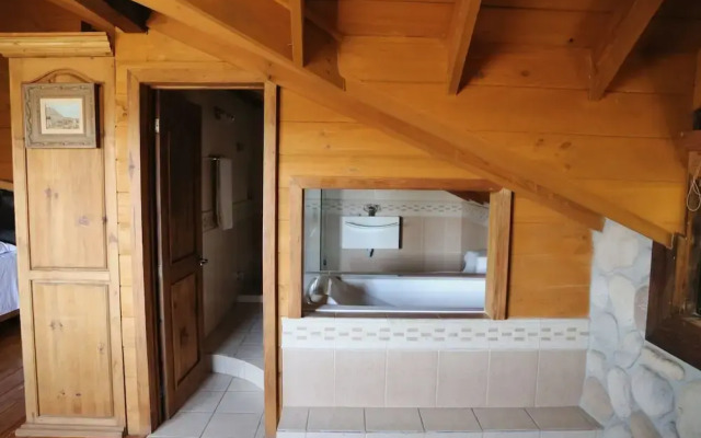 Maple Resort