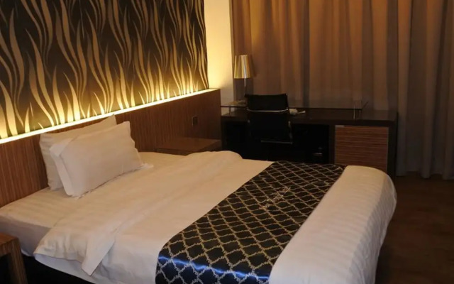 New World Express Motel