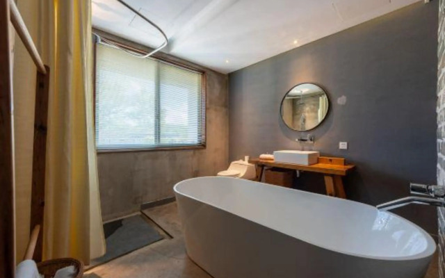 Huangshan Huizhou Creek Villa
