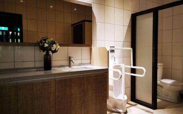 Bluewater Hotel Taoyuan