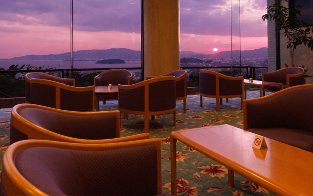 Sunhills Mikawawan