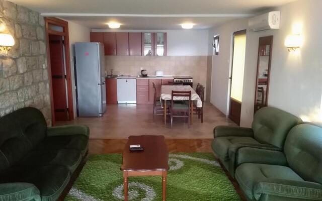 Apartments Villa Čučuk