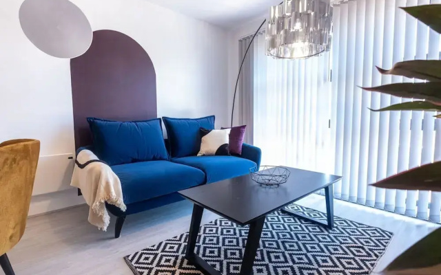 Victoria Square Two-bed Accommodation by Belvilla