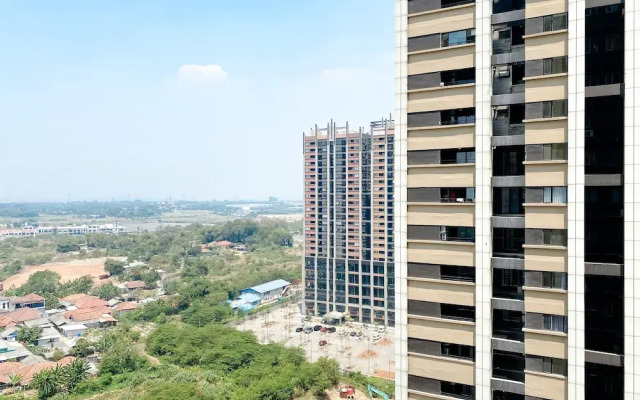 Cozy Living And Modern Look 2Br At Meikarta Apartment