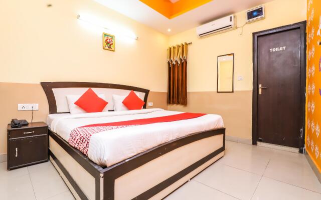 OYO Flagship 12742 Vasundhra Heights
