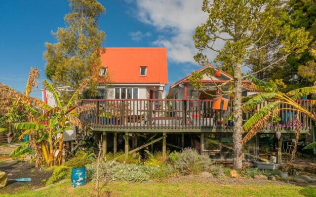 Bonnie Doon - Cooks Beach Holiday Home